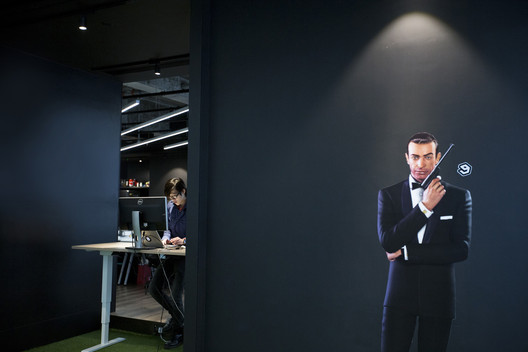 9GAG Office / LAAB Architects - Table