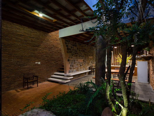 Uncle's House / 3 Atelier - Garden, Patio, Courtyard, Deck