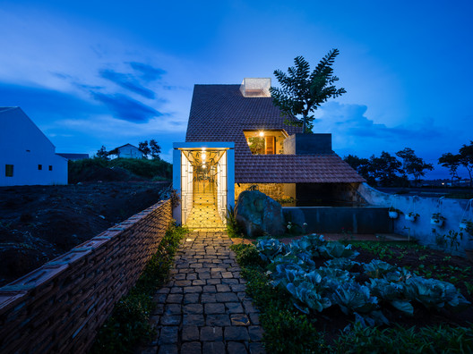 Uncle's House / 3 Atelier - Windows