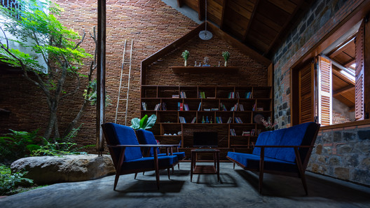 Uncle's House / 3 Atelier - Brick, Chair, Beam
