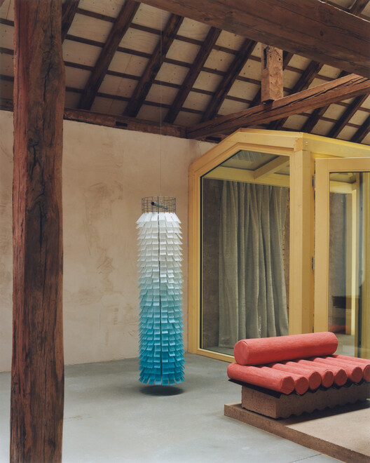 Erika and Willi’s Barn / Piertzovanis Toews - Interior Photography, Beam