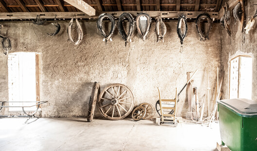 Erika and Willi’s Barn / Piertzovanis Toews - Image 26 of 36