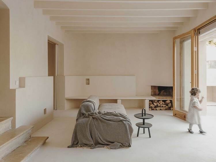 How Lime Enhances Contemporary Architecture - Featured Image
